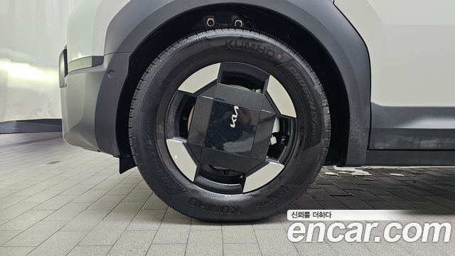 Kia PV5 Passenger 5 Seater Plus - фото 4