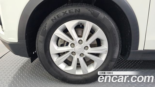 SsangYong Tivoli Gasoline 1.5 2WD V3 - фото 3