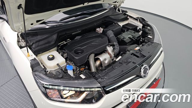 SsangYong Tivoli Gasoline 1.5 2WD V3 - фото 4