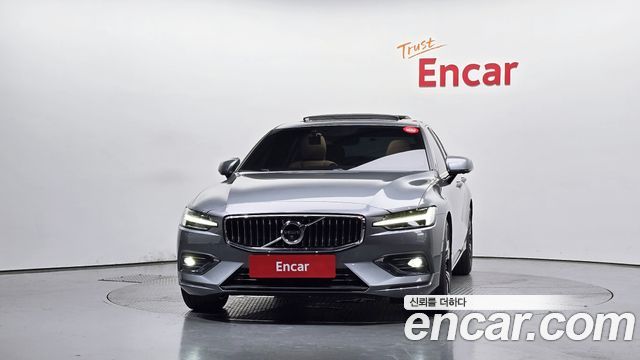 Volvo S60 3-го поколения T5 Inscroption - фото 2