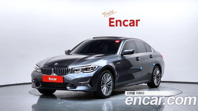 BMW 3-Series G20 330e Luxury - фото 0