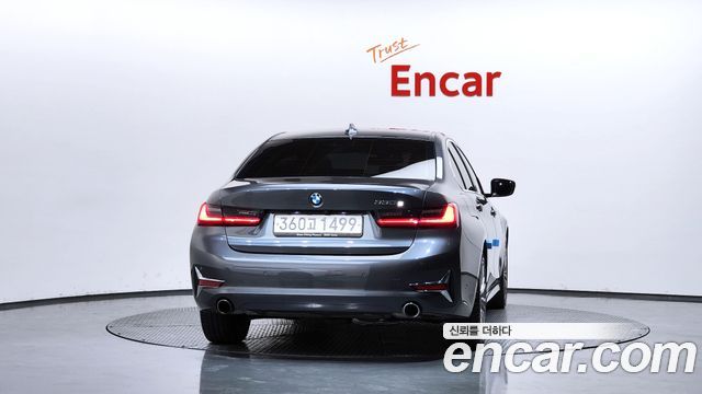 BMW 3-Series G20 330e Luxury - фото 3