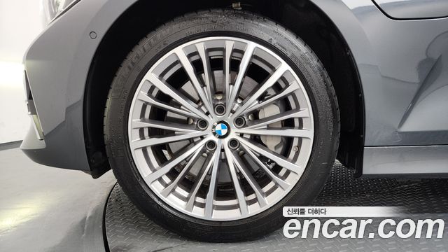 BMW 3-Series G20 330e Luxury - фото 4