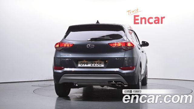 Hyundai Tucson Совершенно новый Diesel 2.0 2WD Smart - фото 3