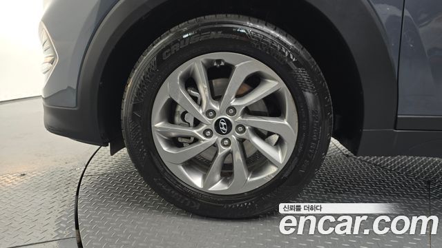 Hyundai Tucson Совершенно новый Diesel 2.0 2WD Smart - фото 4