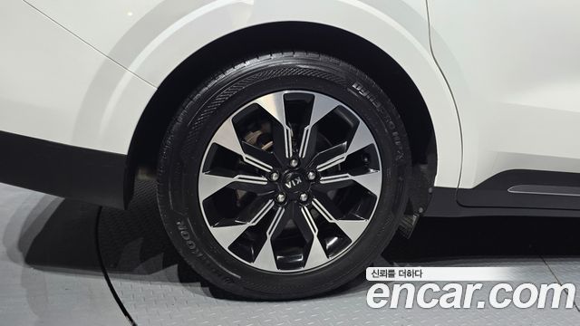 Kia Carnival 4-го поколения 7-Seater Signature - фото 4