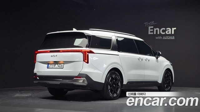 Kia Carnival Новый 4-го поколения 9-Seater Noblesse - фото 1