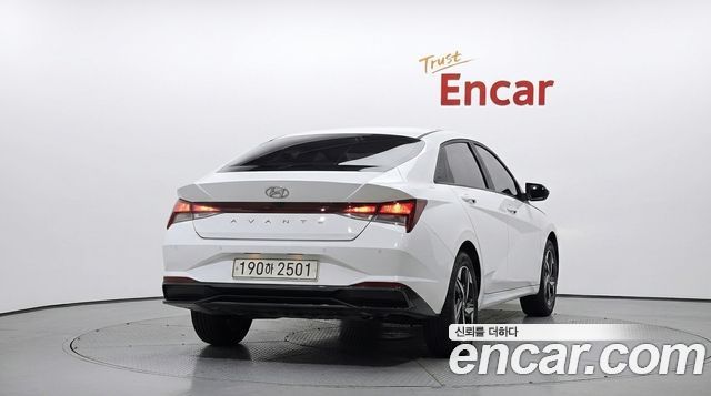Hyundai Avante CN7, гибрид Smart - фото 3