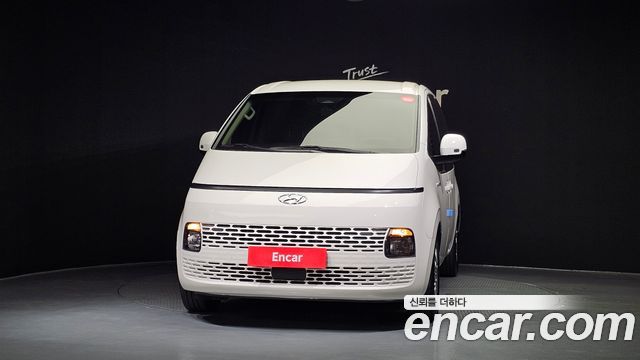 Hyundai Staria Tourer 11-Seater Modern - фото 2
