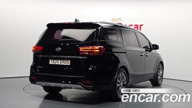 Kia Carnival Новый 9-Seater Prstige - фото 1