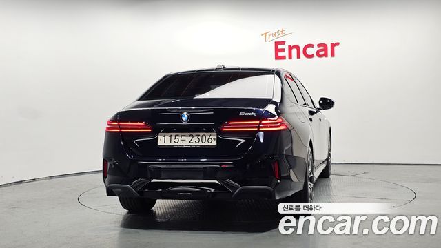 BMW 5-Series G60 520i M Sport - фото 3