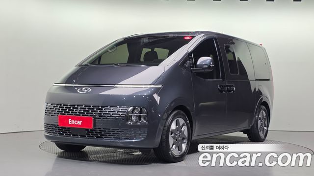 Hyundai Staria Tourer 11-Seater Modern - фото 0