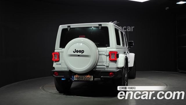 Jeep Wrangler JL 2.0 Overland 4Door 4xe - фото 2