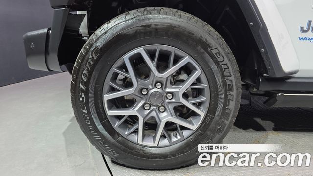Jeep Wrangler JL 2.0 Overland 4Door 4xe - фото 3