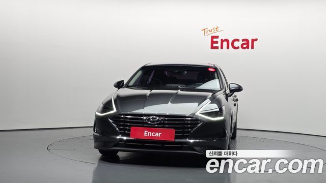 Hyundai Sonata DN8 2.0 Premium Family - фото 2