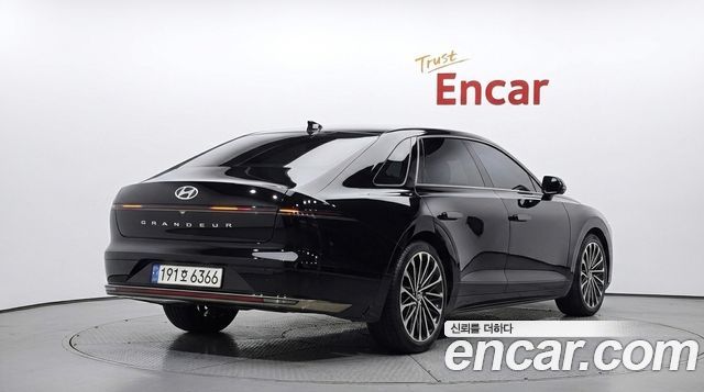 Hyundai Grandeur GN7 2,5 Gasoline 2WD Calligraphy - фото 1