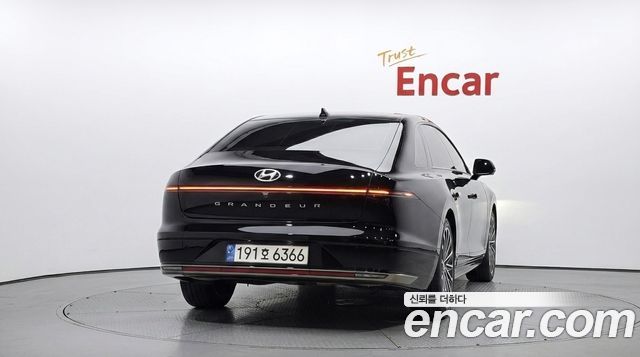 Hyundai Grandeur GN7 2,5 Gasoline 2WD Calligraphy - фото 3