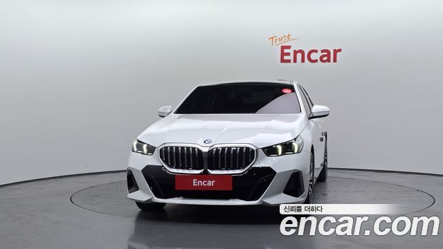 BMW 5-Series G60 520i M Sport - фото 2