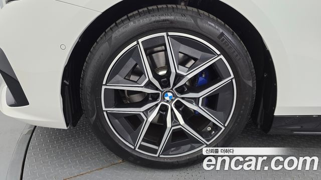 BMW 5-Series G60 520i M Sport - фото 4