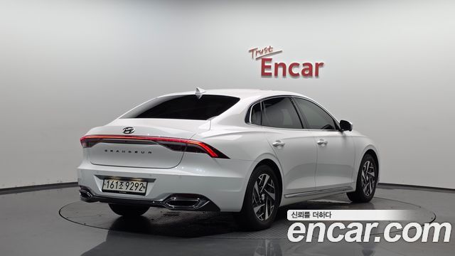 Hyundai Grandeur Новый IG, гибрид Premium Choice - фото 1