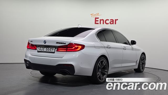 BMW 5-Series G30 520d xDrive Luxury Plus - фото 1