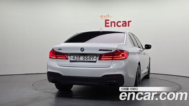 BMW 5-Series G30 520d xDrive Luxury Plus - фото 3
