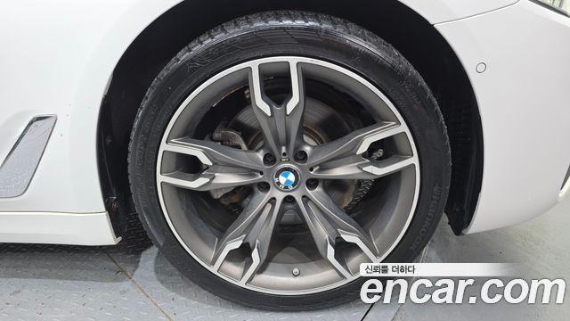 BMW 5-Series G30 520d xDrive Luxury Plus - фото 4