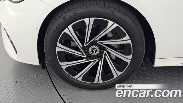 Mercedes-Benz E-Class W214 E300 4MATIC Exclusive - фото 4