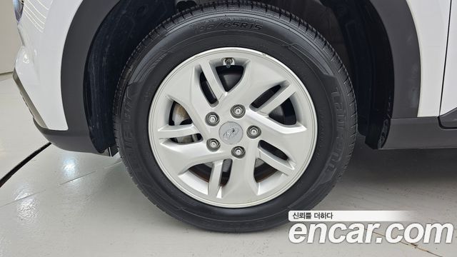 Hyundai Venue 1.6 Modern Plus - фото 4