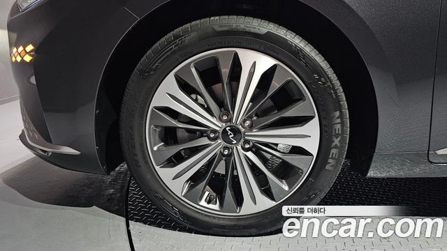 Kia K8 гибрид Noblesse - фото 4