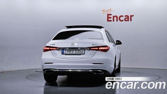 Mercedes-Benz C-Class W206 C300 4MATIC Avantgarde - фото 3