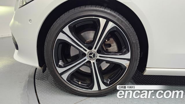 Mercedes-Benz C-Class W206 C300 4MATIC Avantgarde - фото 4