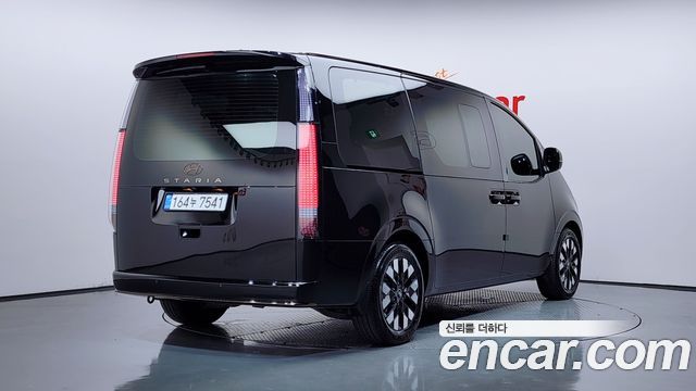 Hyundai Staria Lounge 9-Seater Inspiration - фото 0