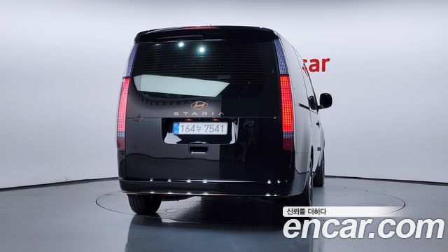 Hyundai Staria Lounge 9-Seater Inspiration - фото 2