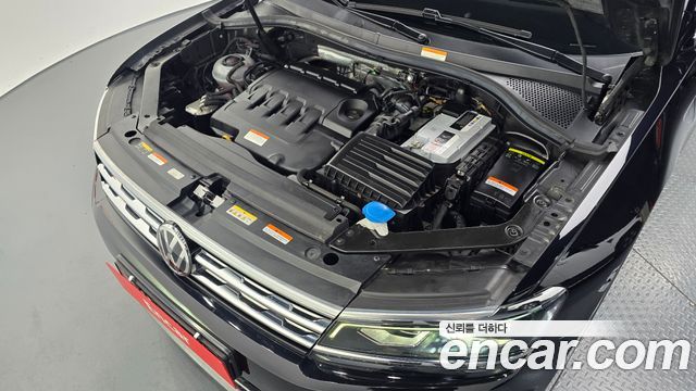 Volkswagen Tiguan 2-го поколения 2.0 TDI 4Motion Prestige - фото 4