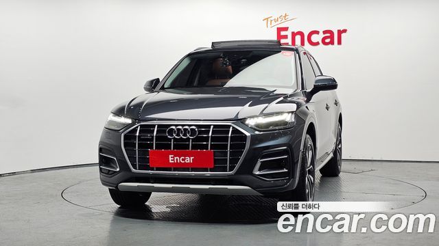 Audi Q5 FY 45 TFSI Quattro - фото 2