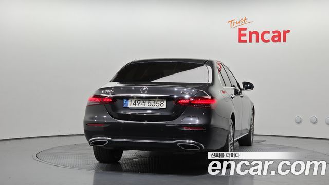 Mercedes-Benz E-Class W213 E300e 4MATIC Exclusive - фото 3