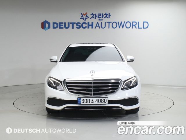 Mercedes-Benz E-Class W213 E300e 4MATIC Exclusive - фото 2