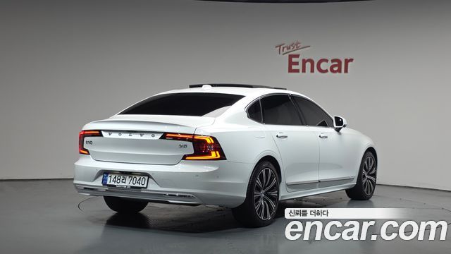 Volvo S90 B5 Ultimate Bright - фото 1