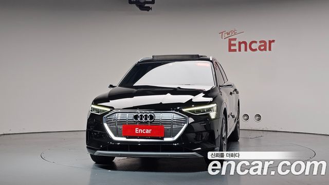 Audi e-tron 55 Quattro - фото 2