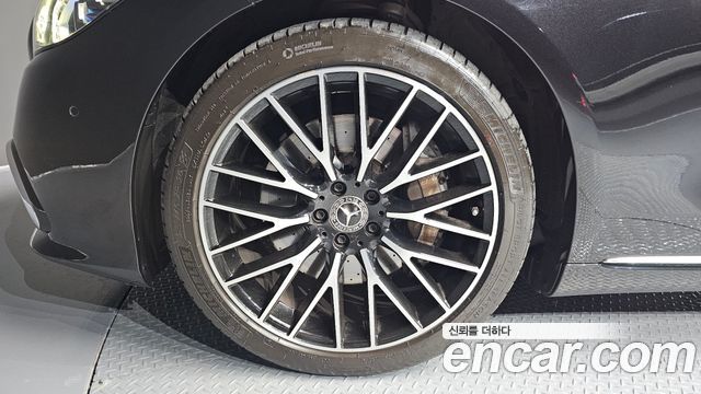 Mercedes-Benz S-Class W223 S580L 4MATIC - фото 4