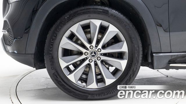 Mercedes-Benz GLE-Class W167 GLE300d 4MATIC - фото 4