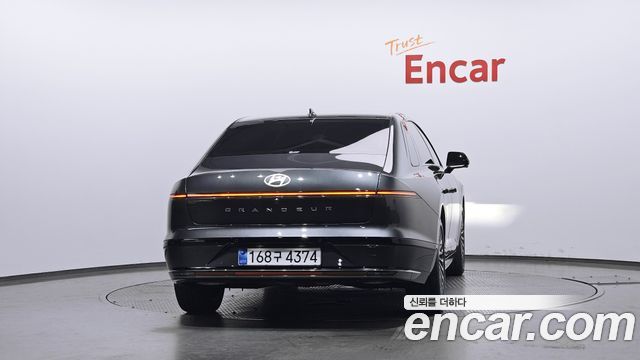 Hyundai Grandeur GN7 2,5 Gasoline 2WD Calligraphy - фото 3