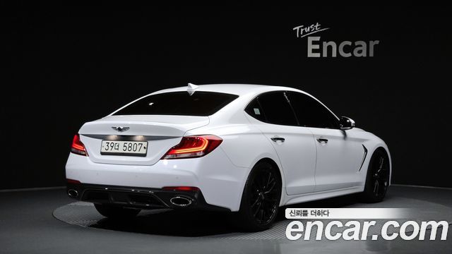 Genesis G70 2.0T AWD Sport Package - фото 1