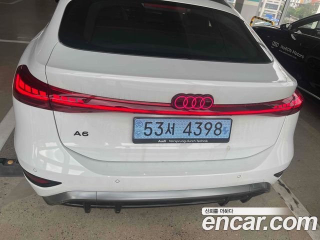 Audi A6 e-Tron Performance S line - фото 3