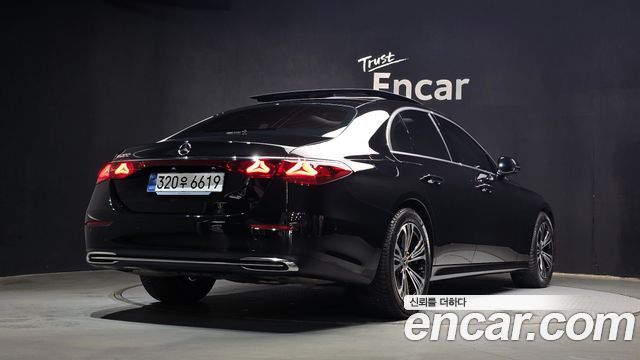 Mercedes-Benz E-Class W214 E200 Avantgarde - фото 1