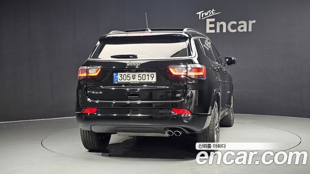 Jeep Compass 2-го поколения S2.4 AWD - фото 3