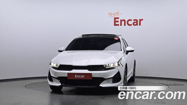 Kia K5 3-го поколения 2.0 Signature - фото 2