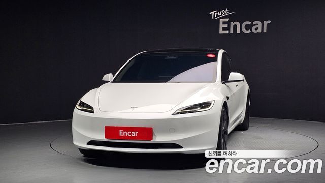 Tesla Model 3 RWD - фото 2