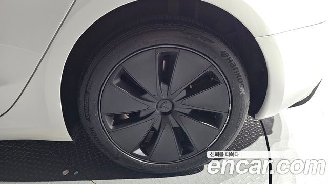 Tesla Model 3 RWD - фото 4